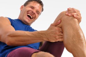 Дергаются мышцы болят ноги