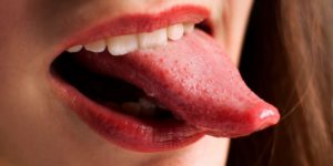 Воспаление на кончике языка