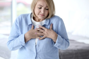 Дрожь в теле серцебиение нехватка воздуха страх тревога сводит челюсть