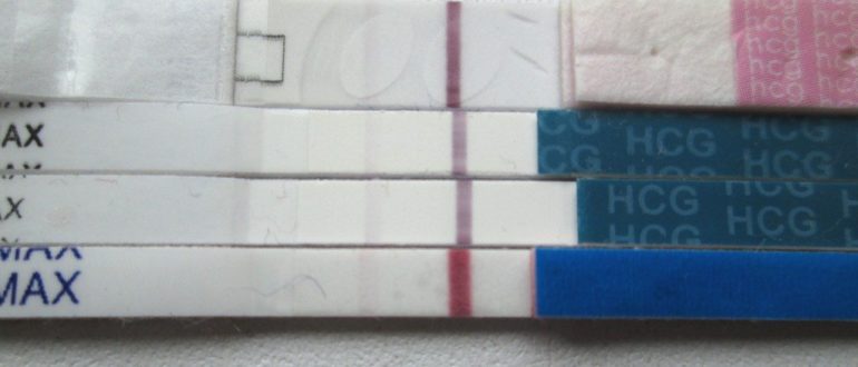 Вторые месячные за месяц и слабая вторая полоска на тесте