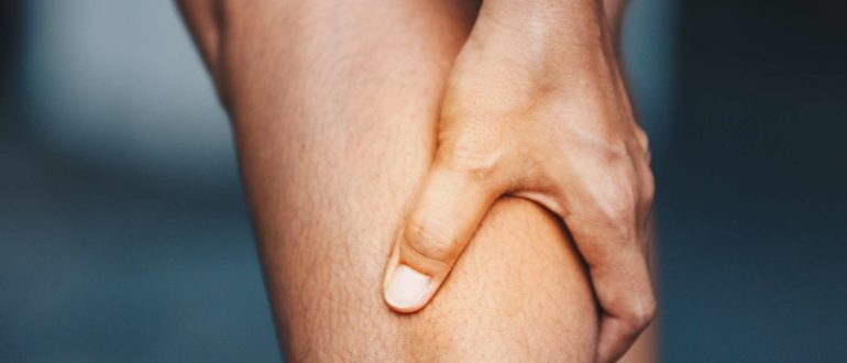 Дергаются мышцы болят ноги